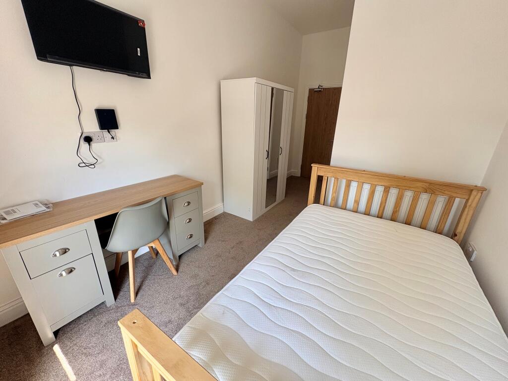 Main image of property: Room 2, Ormskirk Street, WA10 1BJ