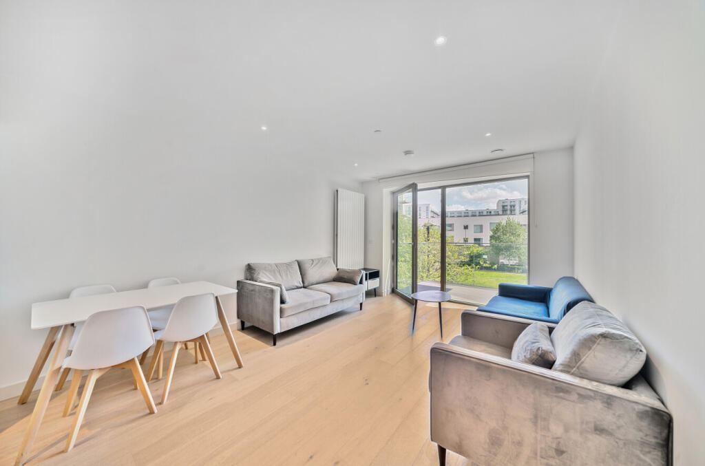 Main image of property: 5 Clipper Street, London, E16