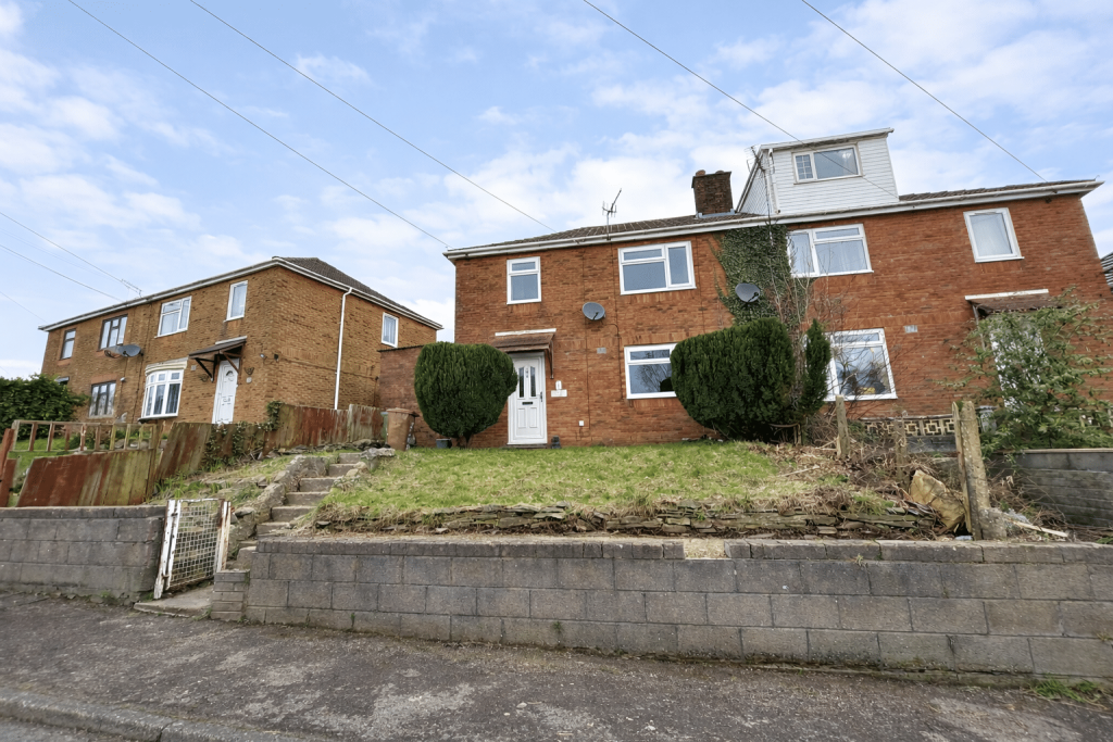 Main image of property: Heol Dewi, Hengoed