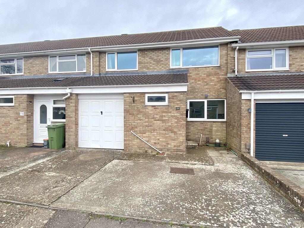 Main image of property: Beechcroft Close, Catisfield, Fareham