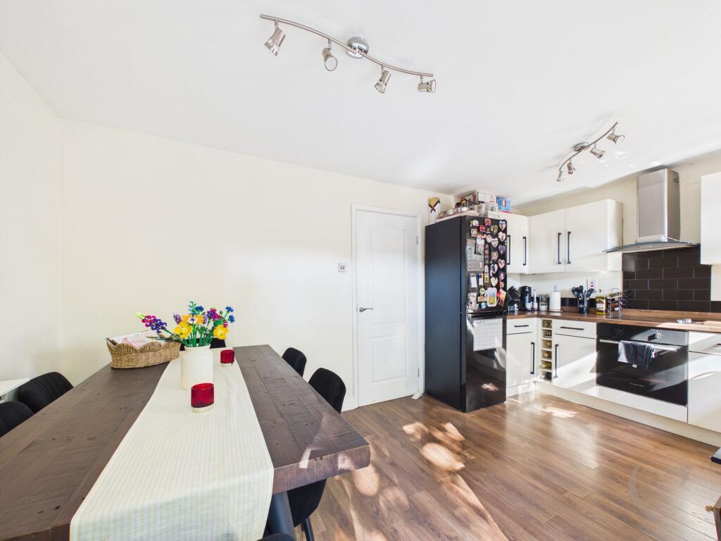 House in South Tyneside, Hebburn - View 5