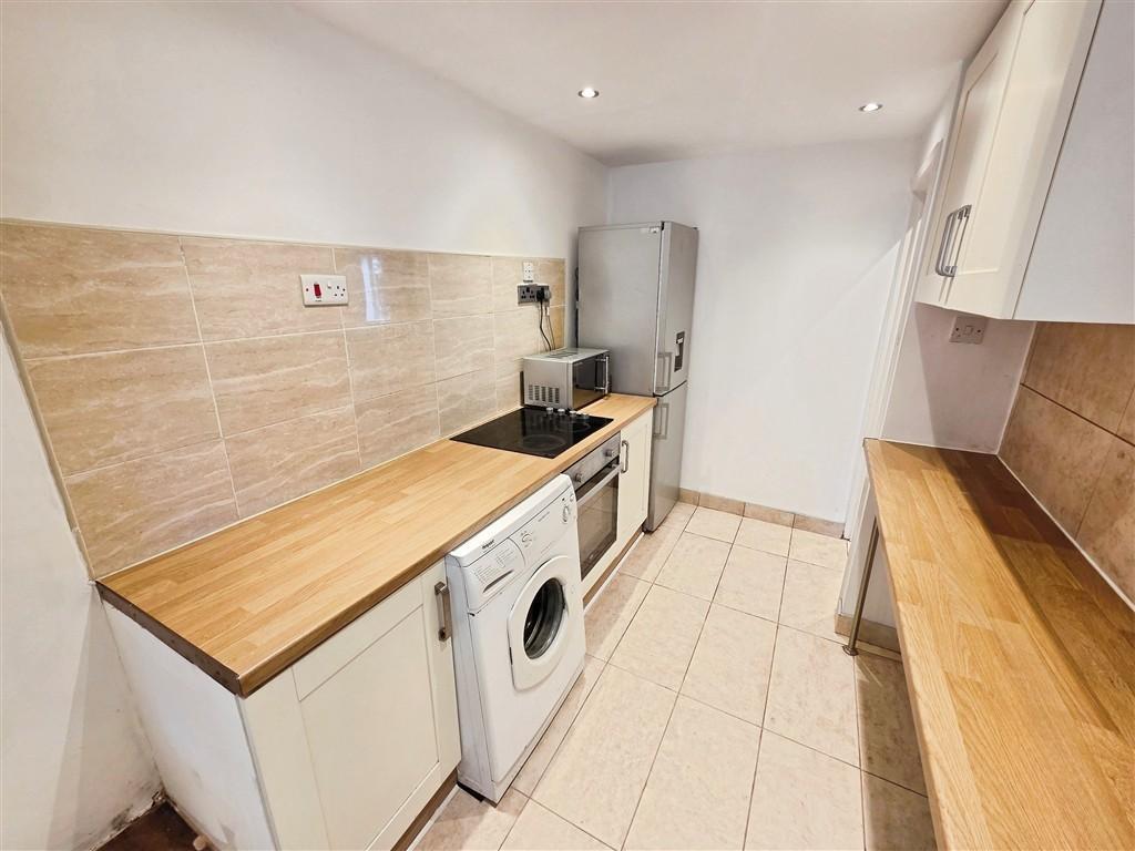 Apartment in Nottingham, Nottinghamshire - View 5