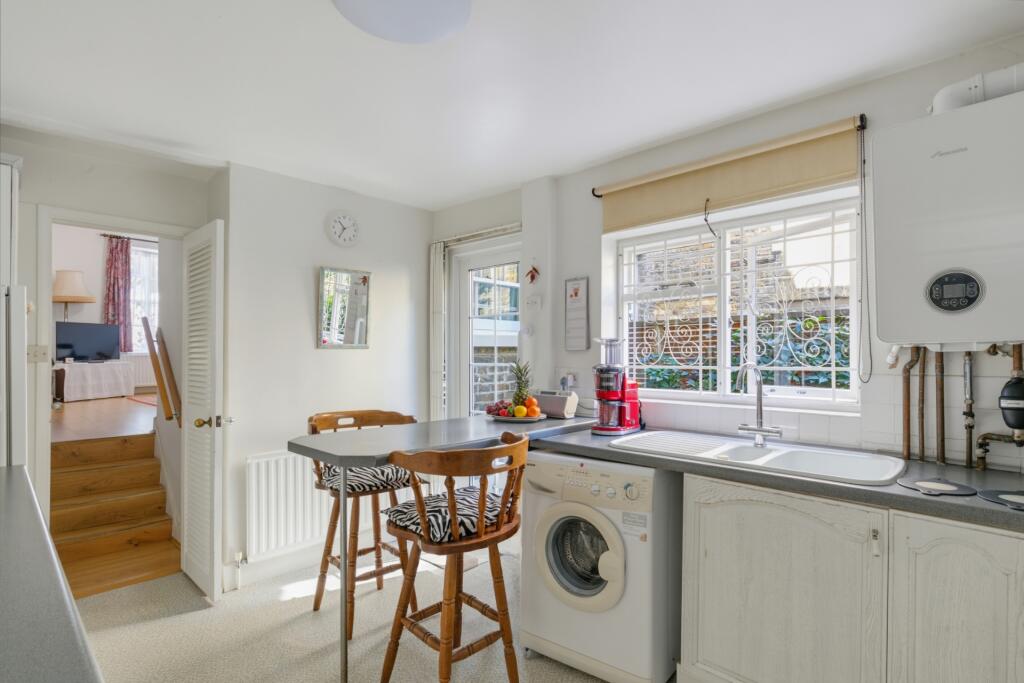 House in London - View 3