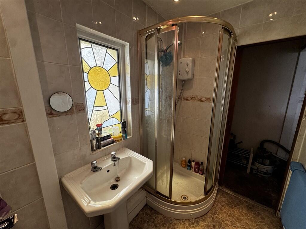 House in Nottingham - View 4