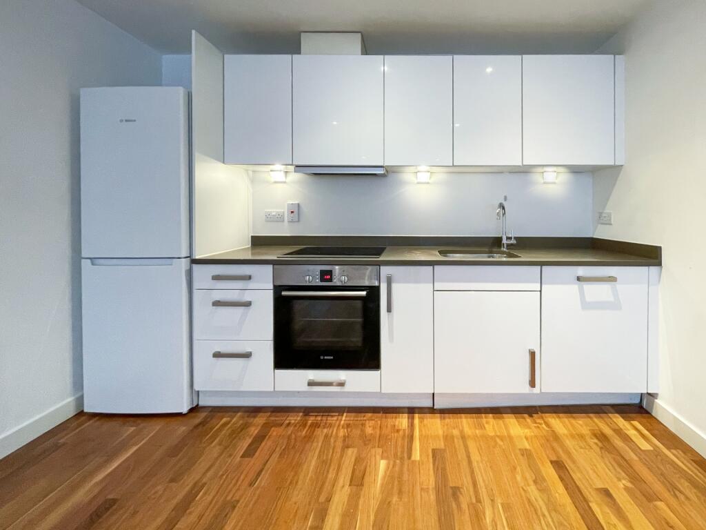 Apartment in London, Brondesbury - View 2