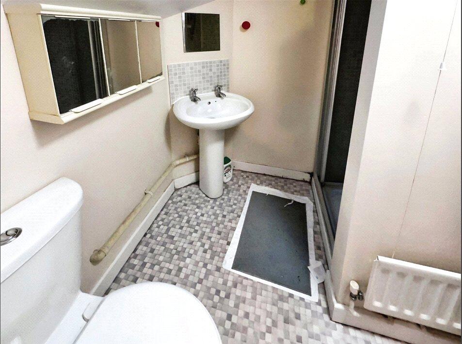 Apartment in Southampton - View 5