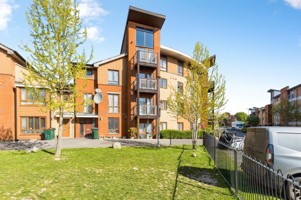 Main image of property: Commonwealth Drive, Crawley, West Sussex, RH10