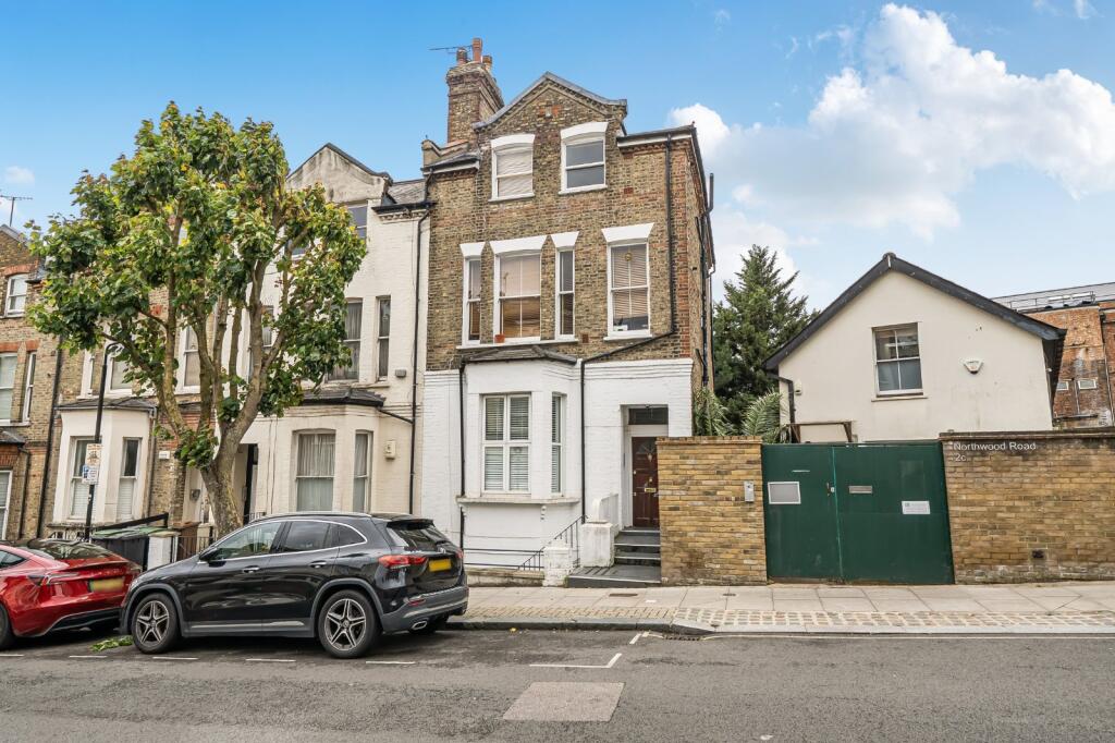 Northwood Road, London, N6 photo 4