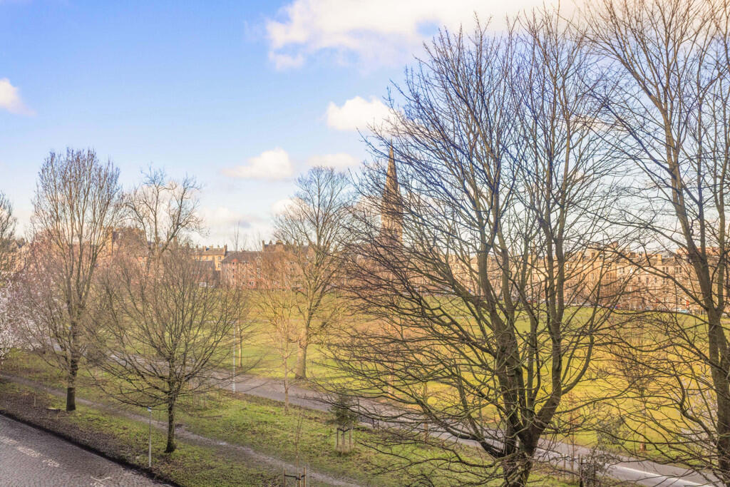 Apartment in Edinburgh, Marchmont - View 3