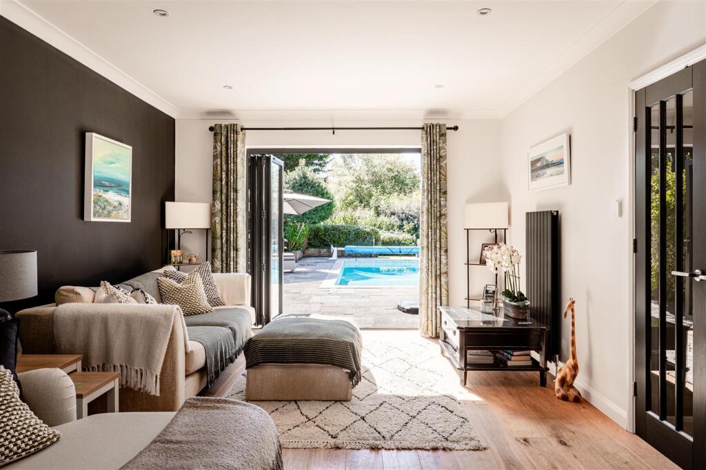 House in Redhill - More