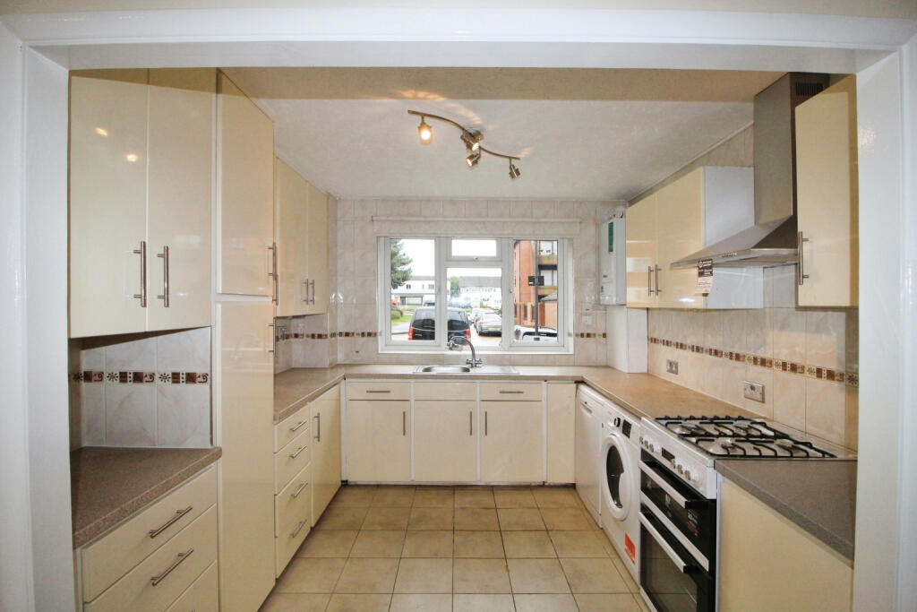 Apartment in London - More