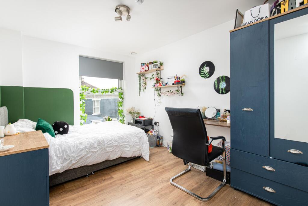 Main image of property: Westbourne Grove, Bristol
