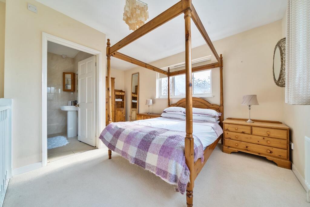 House in Canterbury - View 5