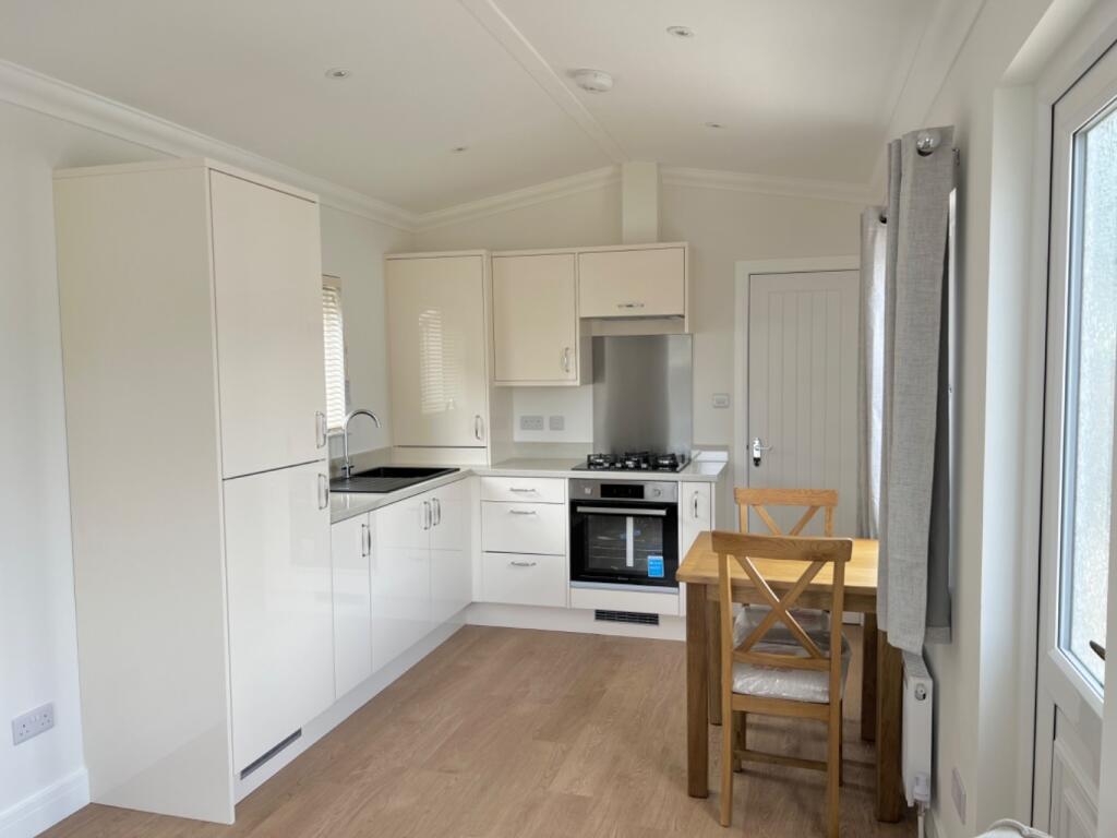 Church Farm Close, Dibden, Southampton, Hampshire, SO45 photo 4
