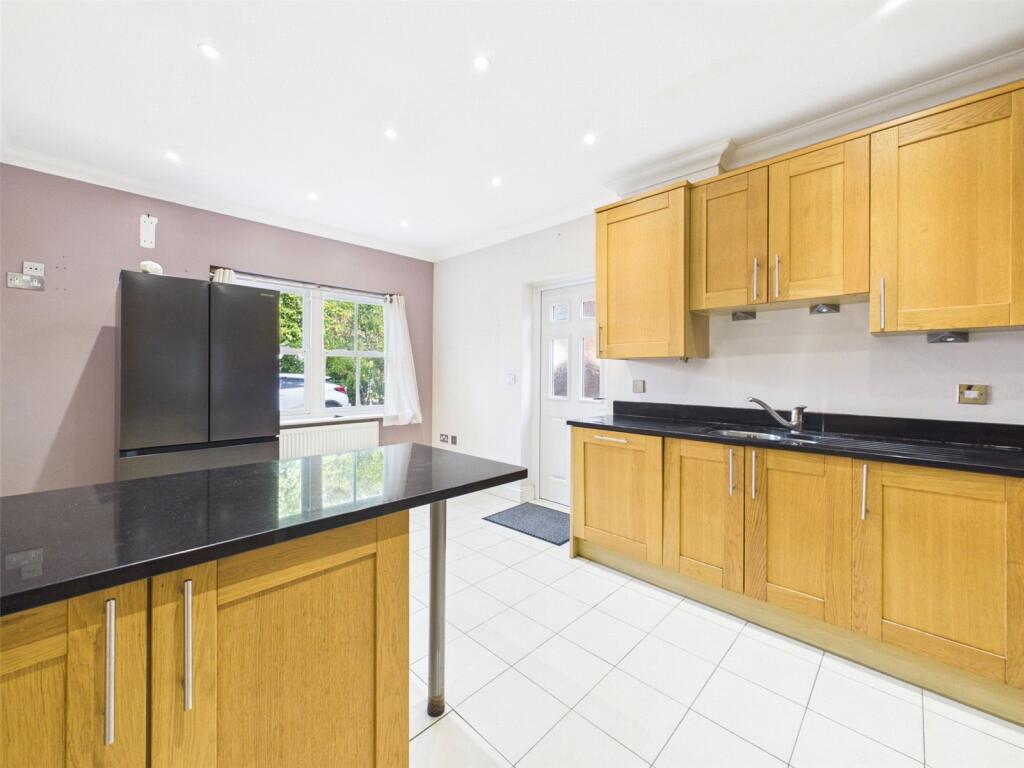 House in Twickenham - View 2