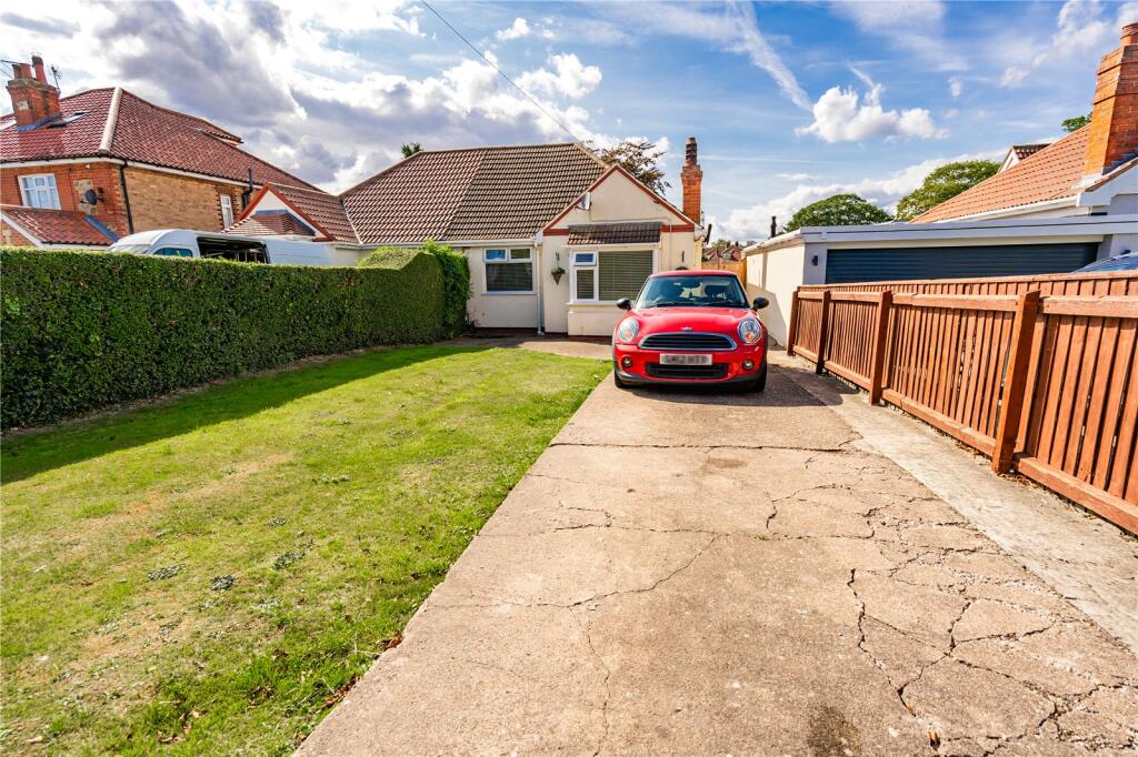 Main image of property: Tetney Road, Humberston, Grimsby, Lincolnshire, DN36