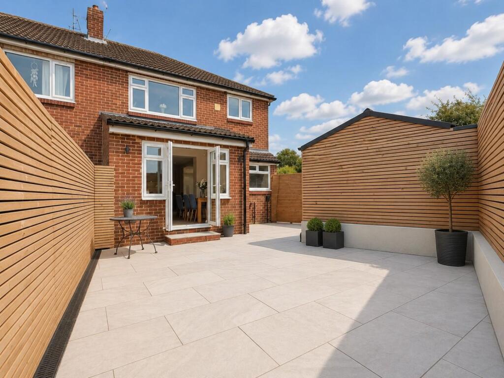 House in Leeds, West Yorkshire - View 3