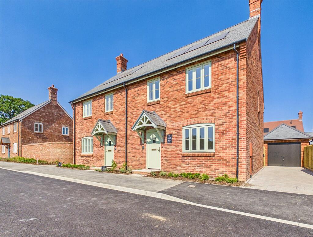 Main image of property: The Edmondsham, Bransgore, Christchurch, Dorset, BH23