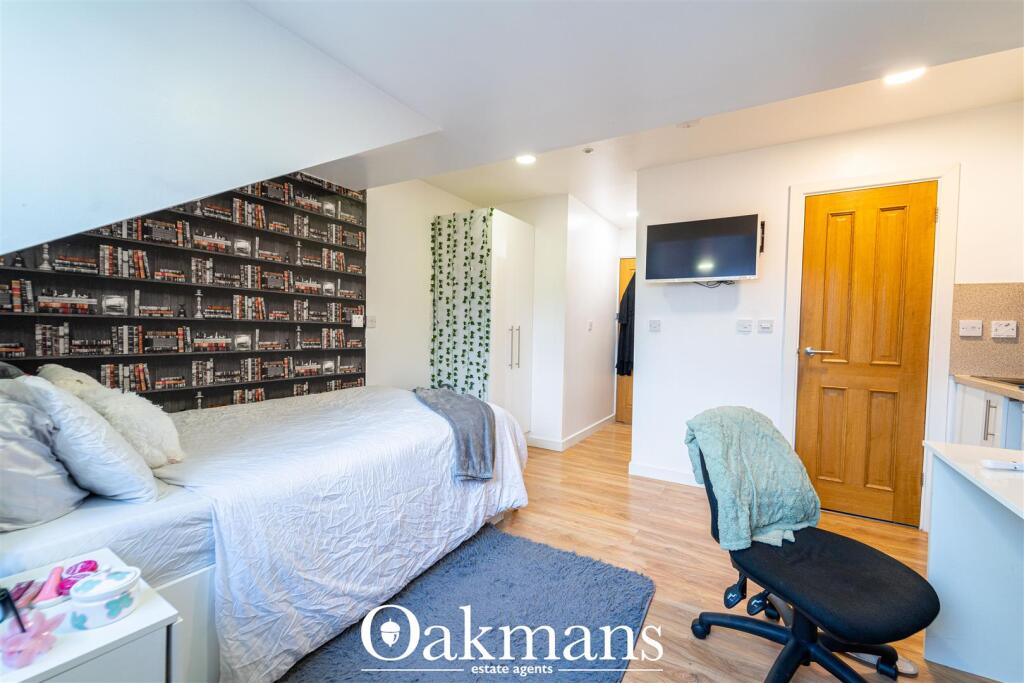 House in Birmingham, Bournbrook - View 2