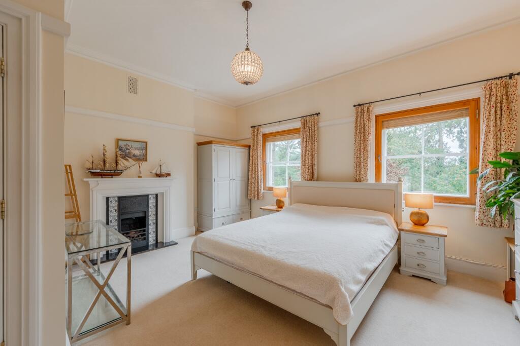 Apartment in Huntingdonshire, Houghton and Wyton - More