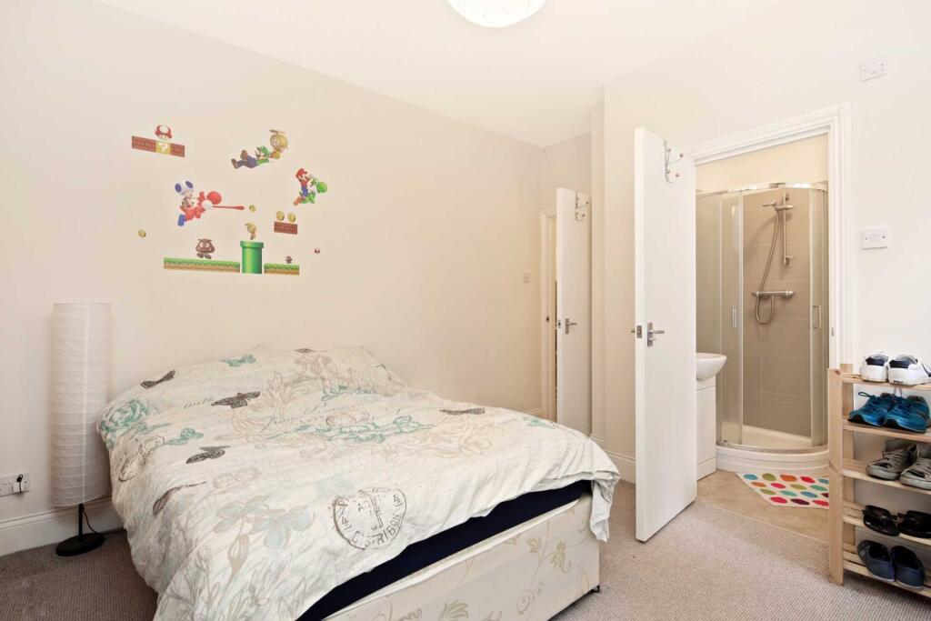 3 bedroom maisonette for rent