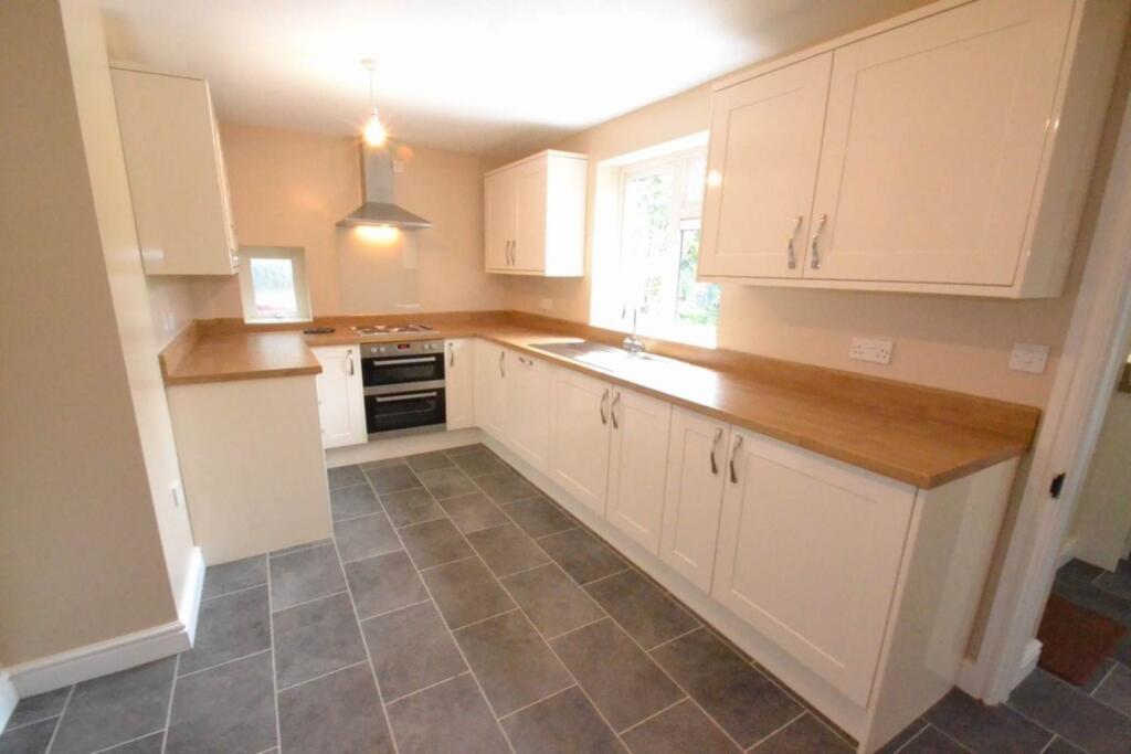 Norwich Road, Besthorpe photo 2