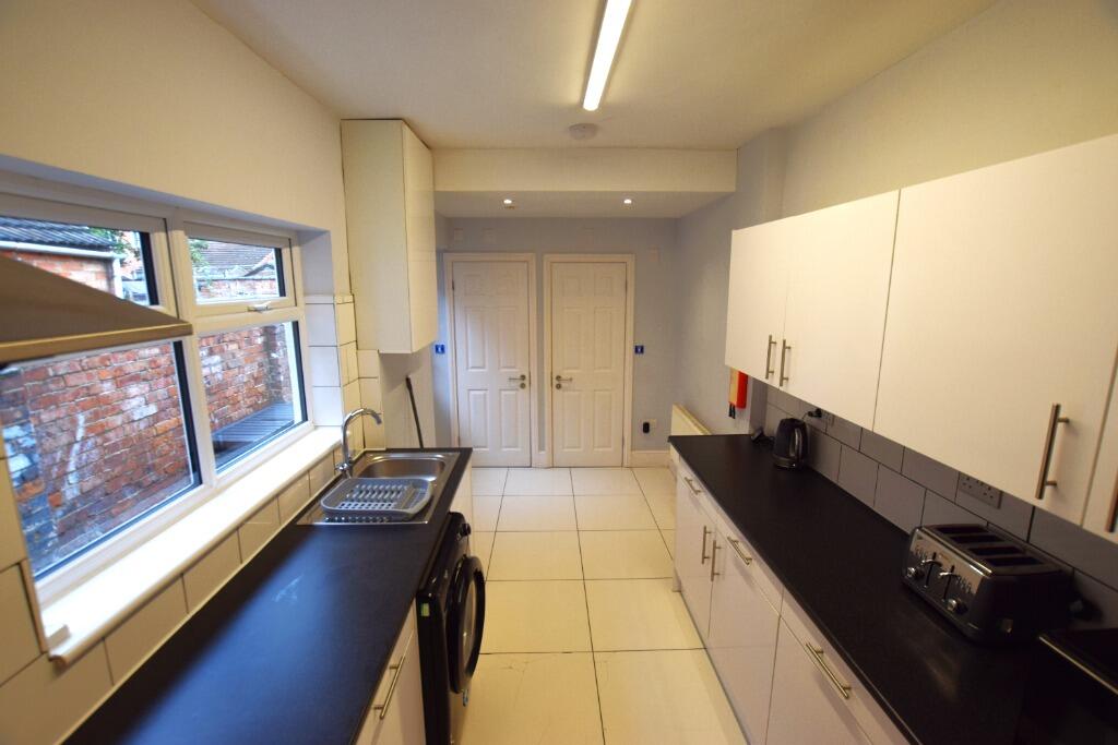 House in Northampton, Far Cotton and Delapre - View 3