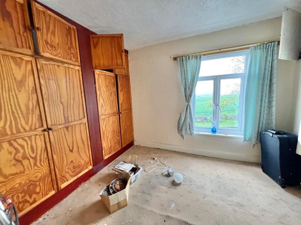 House in Darlington - More