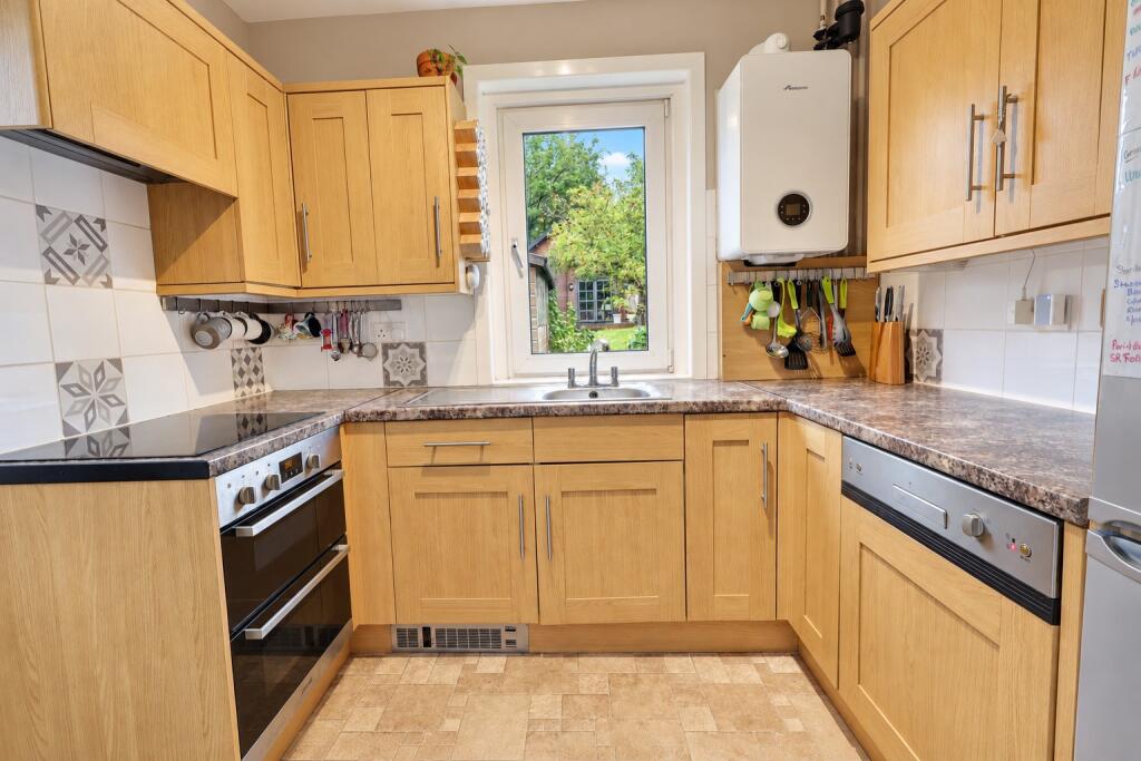 House in Southampton, Hampton Park - More