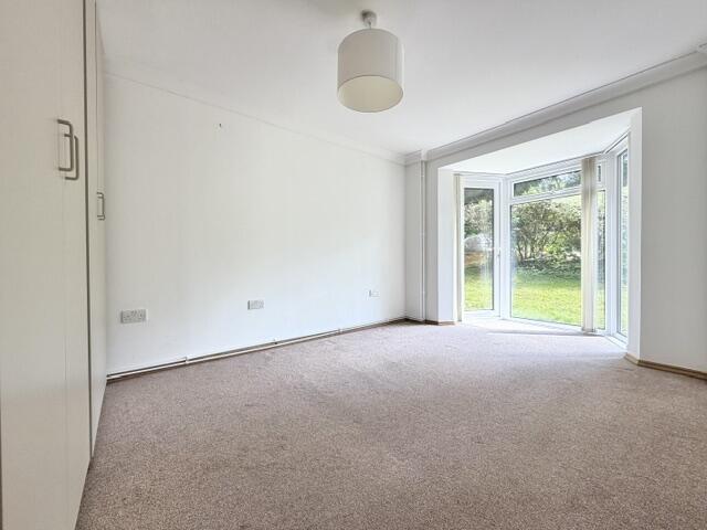 Apartment in Brighton, Withdean - More