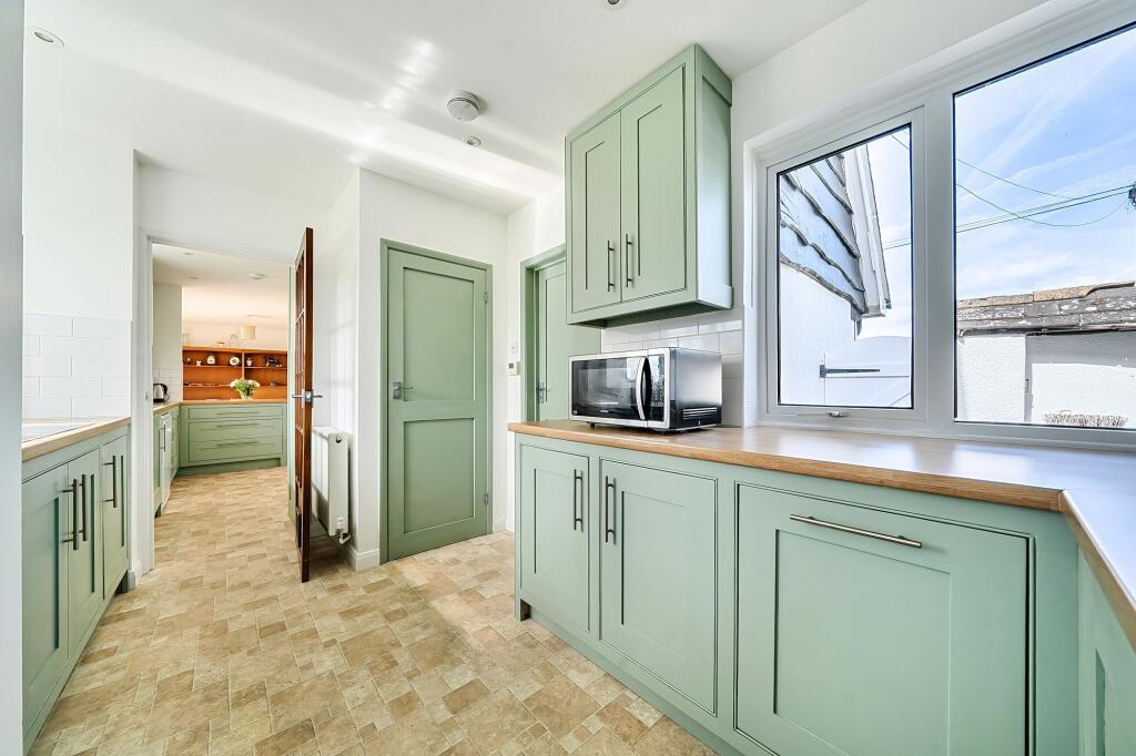 House in Tonbridge - View 5