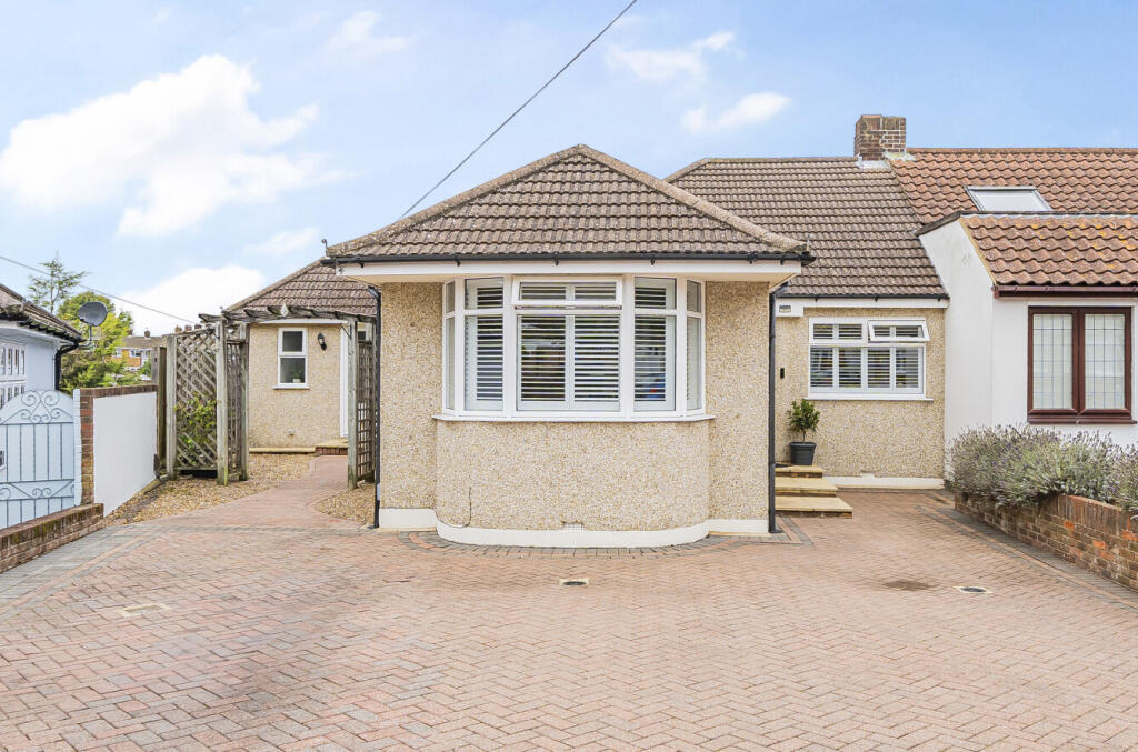 Vanburgh Close, Orpington, BR6 photo 2