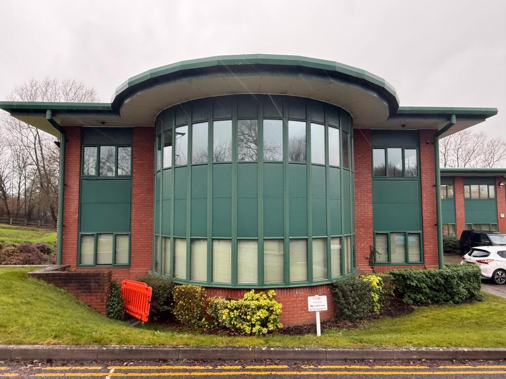 Main image of property: First Floor, Unit 8 Ridgeway Office Park, Bedford Road, Petersfield, GU32 3QF