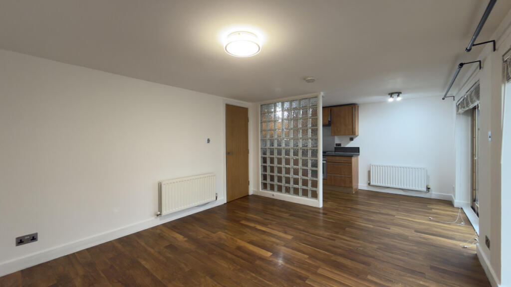 Apartment in Glasgow - View 3