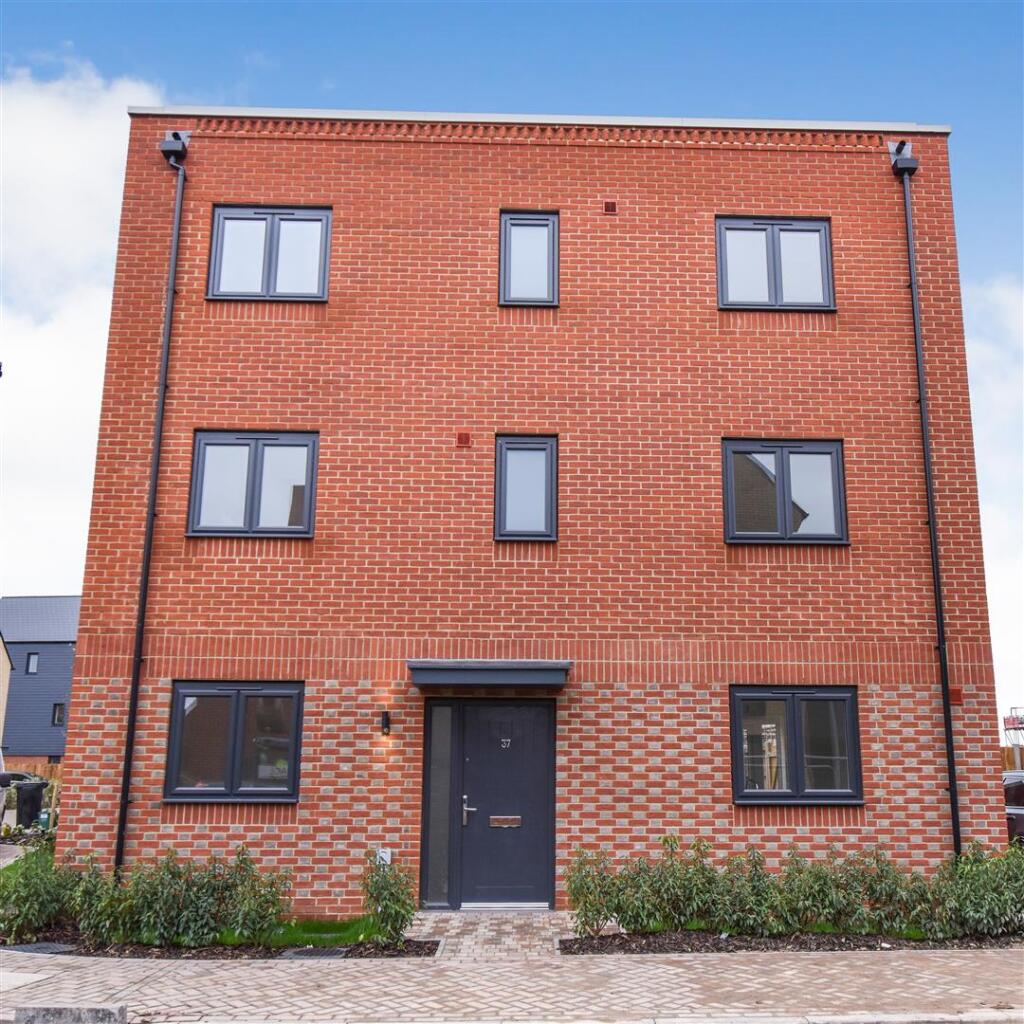 Main image of property: Beaulieu, Chelmsford, CM1