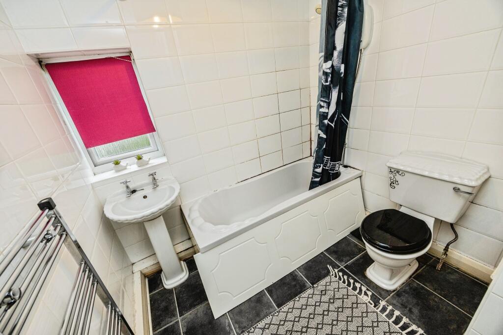 House in Kirklees, West Yorkshire - View 3