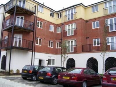 Long Acre House, Pettacre Close, SE28 0PD photo 3