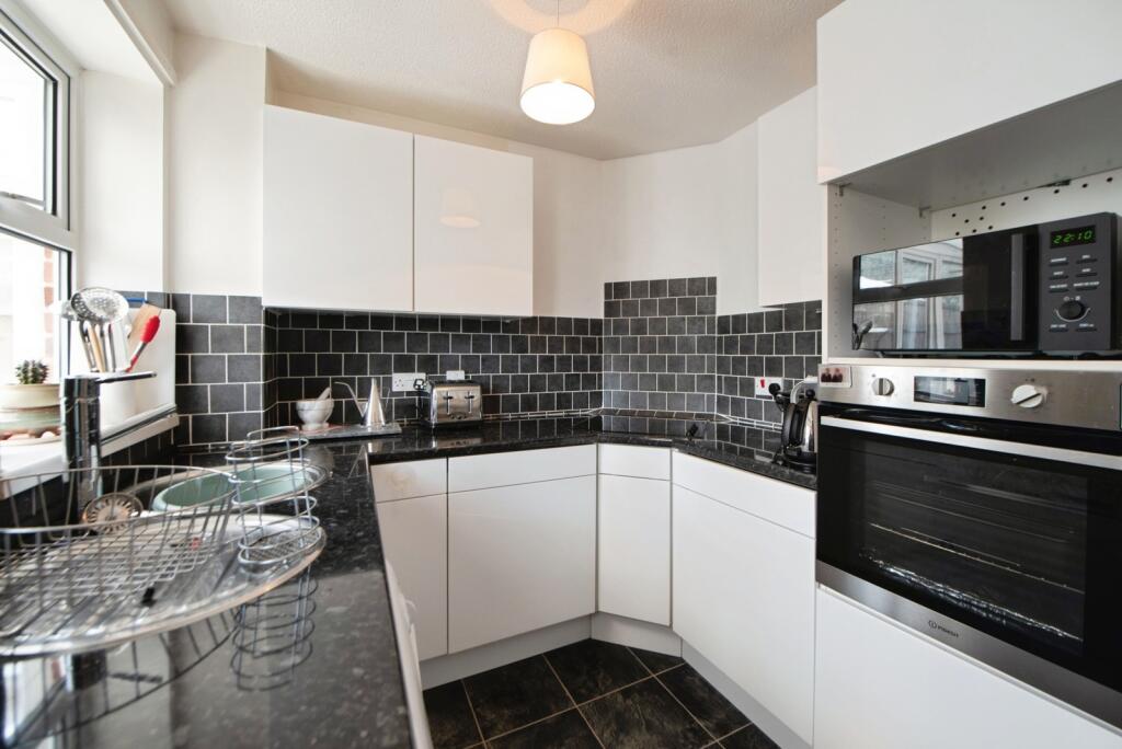 House in Portsmouth - View 2