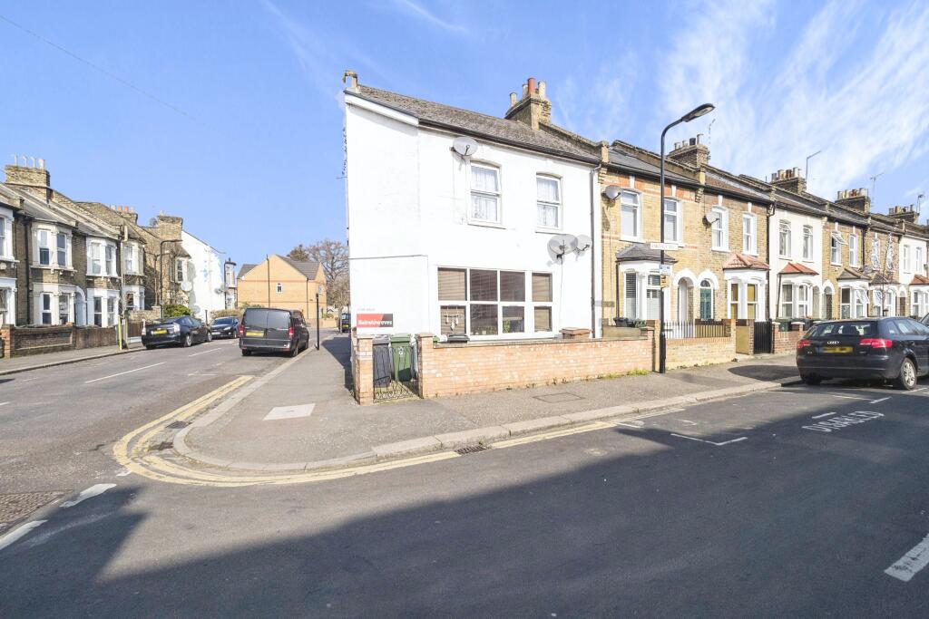 Main image of property: Oakdale Road, London, E11