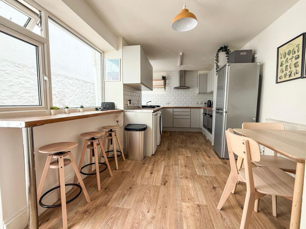 House in Truro - View 4
