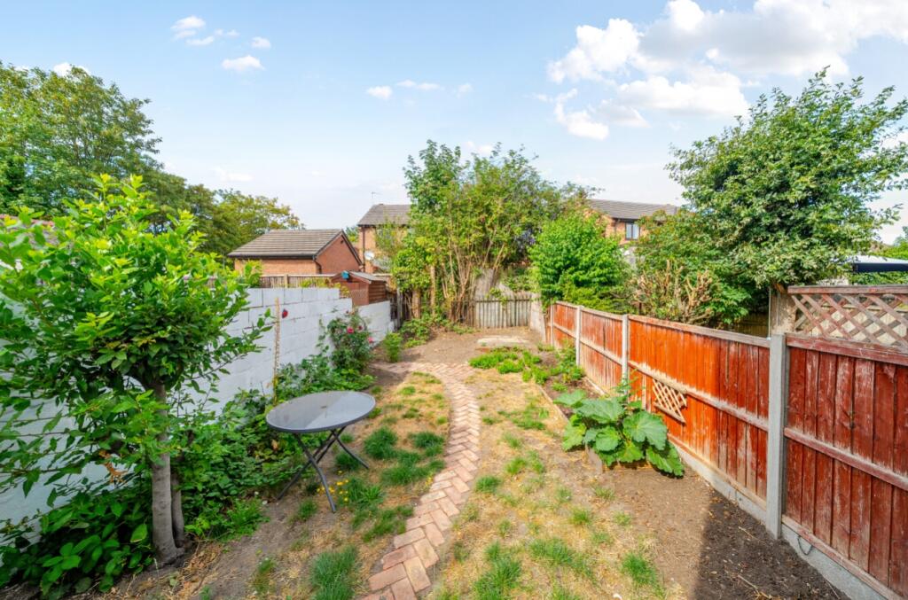 House in Lincoln, New Boultham - View 4