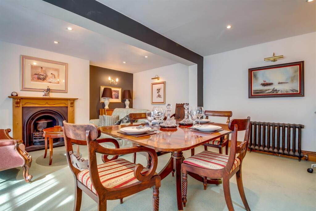 House in London - View 2