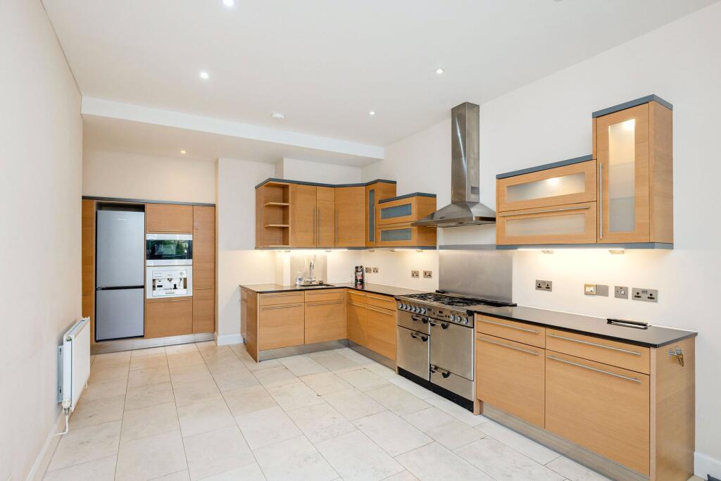 Apartment in Edinburgh - View 5