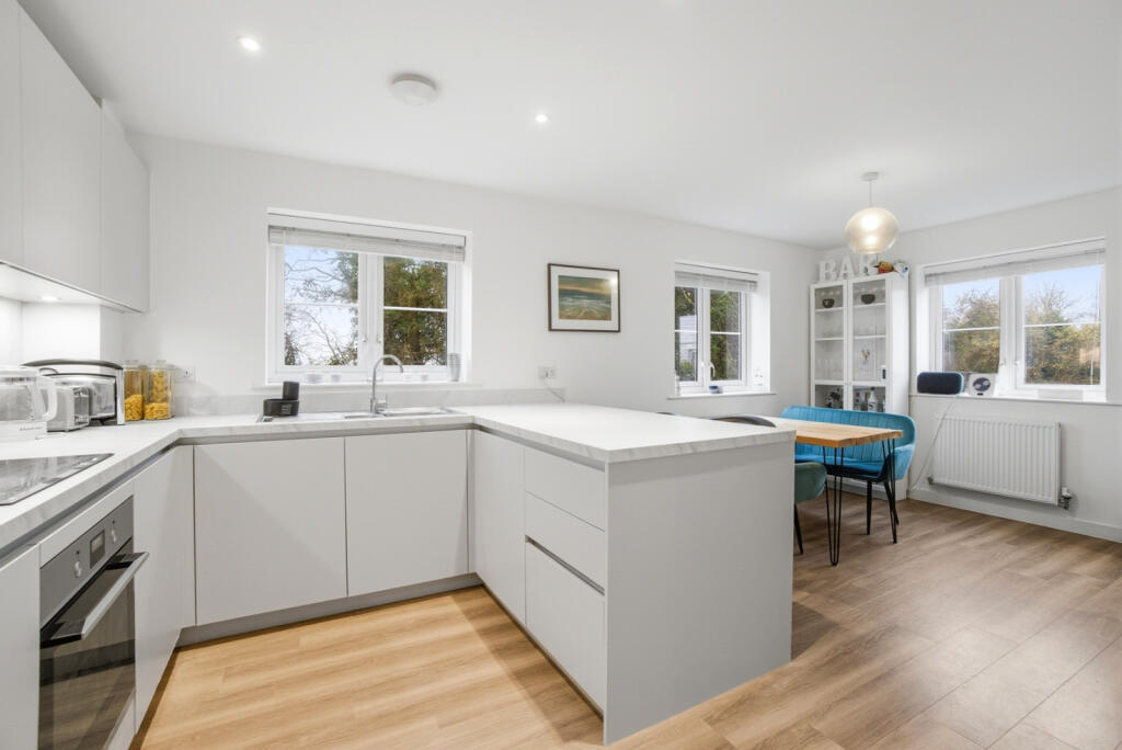 House in Bishop's Stortford, Hockerill - View 5