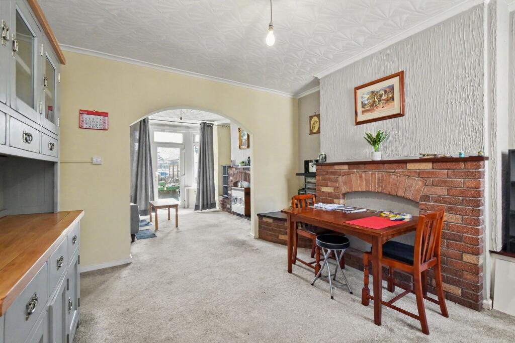 House in Newport - View 3