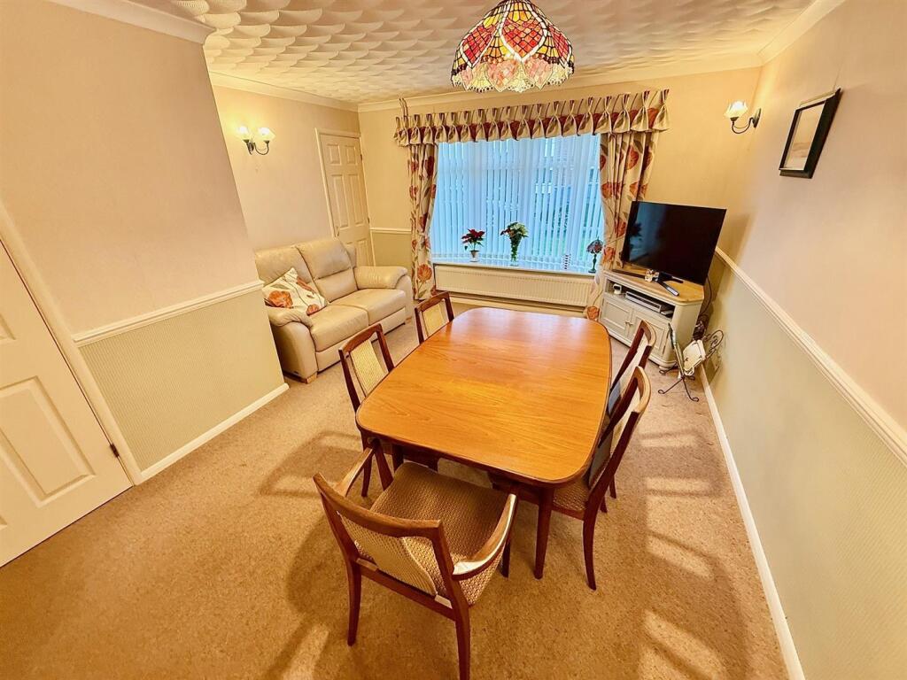 Ashwood Close, Caister-on-Sea photo 4