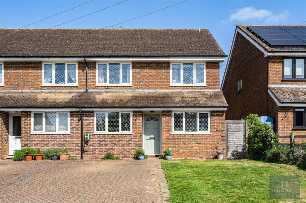 Main image of property: Oxford Road, Oakley, Aylesbury, Buckinghamshire, HP18