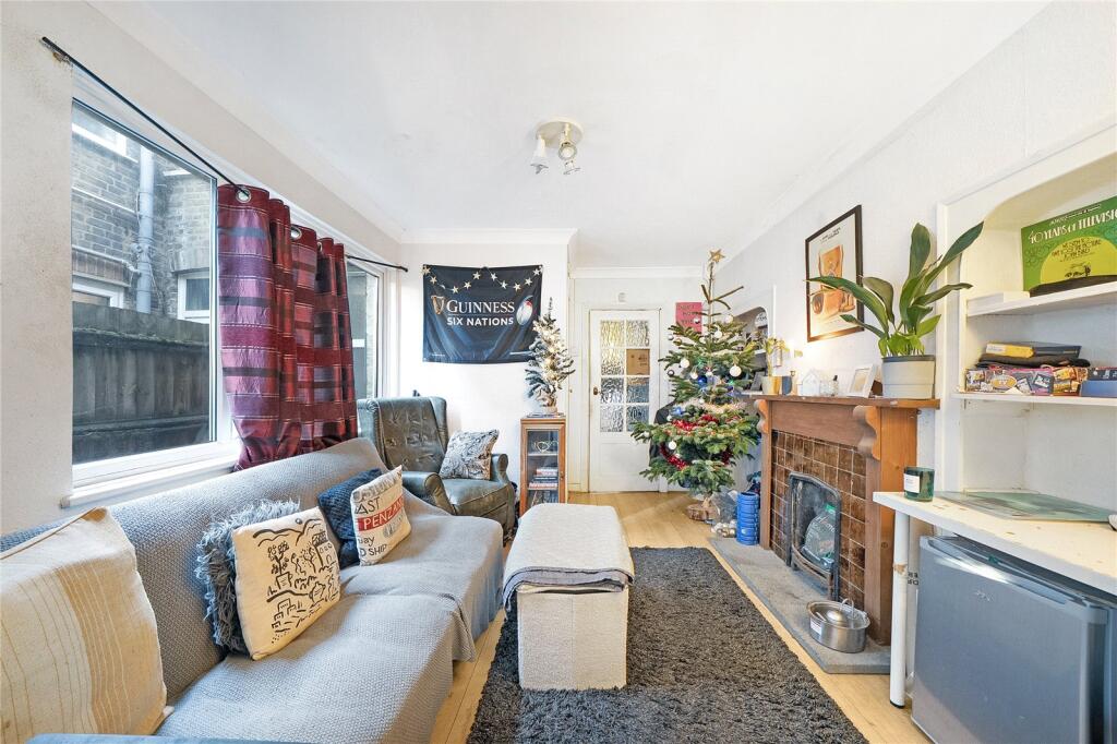 Pretoria Avenue, Walthamstow, London, E17 - View 5