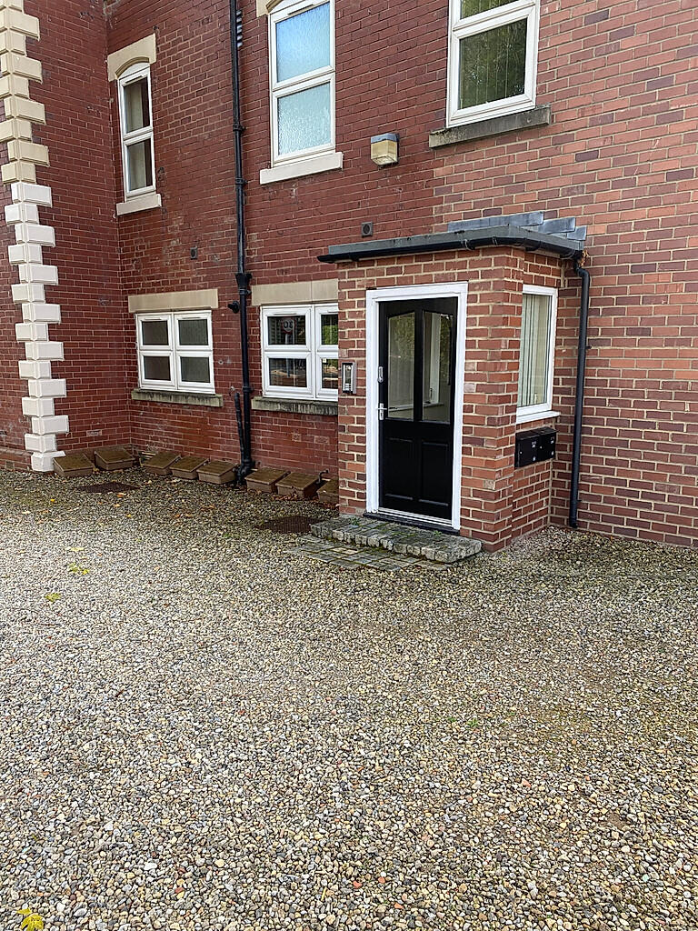 2-bed flat on Flat 3 Burlington House, 578 Yarm Road, Eaglescliffe, TS16 0DF, £125,000