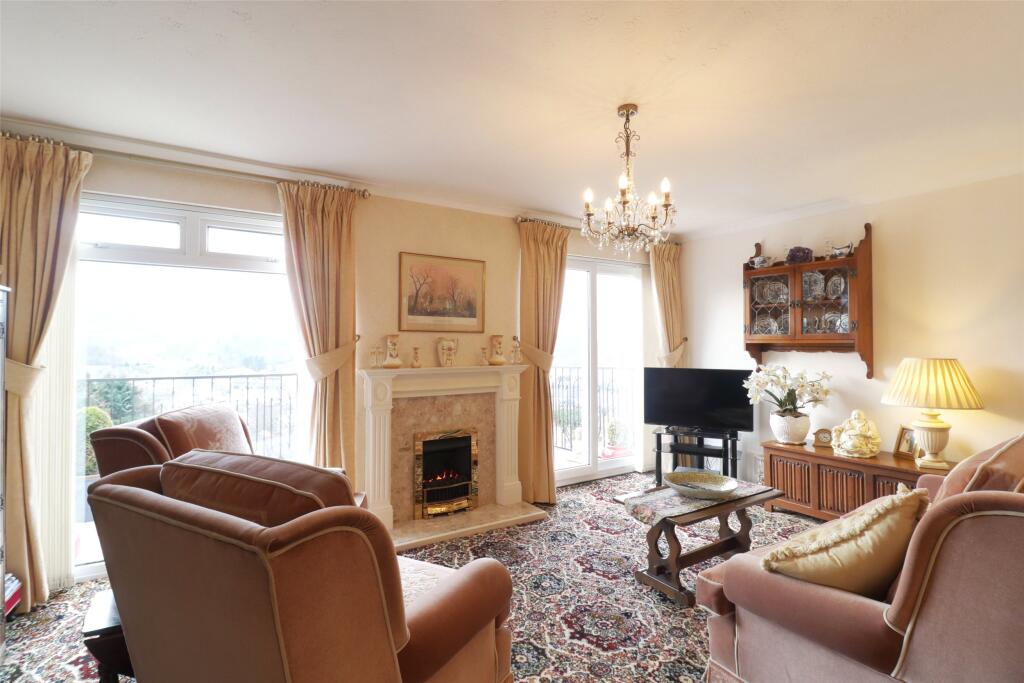 44, Fern Way photo 4